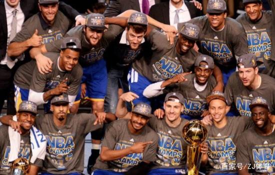 布局叠加的 布局叠加的